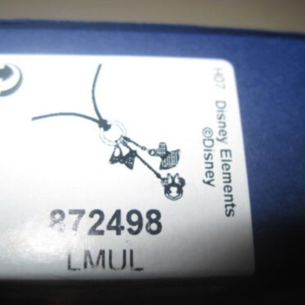 FLASH SALE Swarovski Swan Signed Shaped Minnie Mouse, Dress and Bow Necklace NIB - Picture 6 of 7